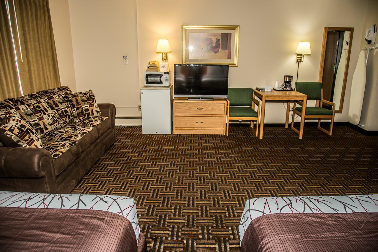Americas Best Value Inn & Suites Detroit Lakes Exterior foto