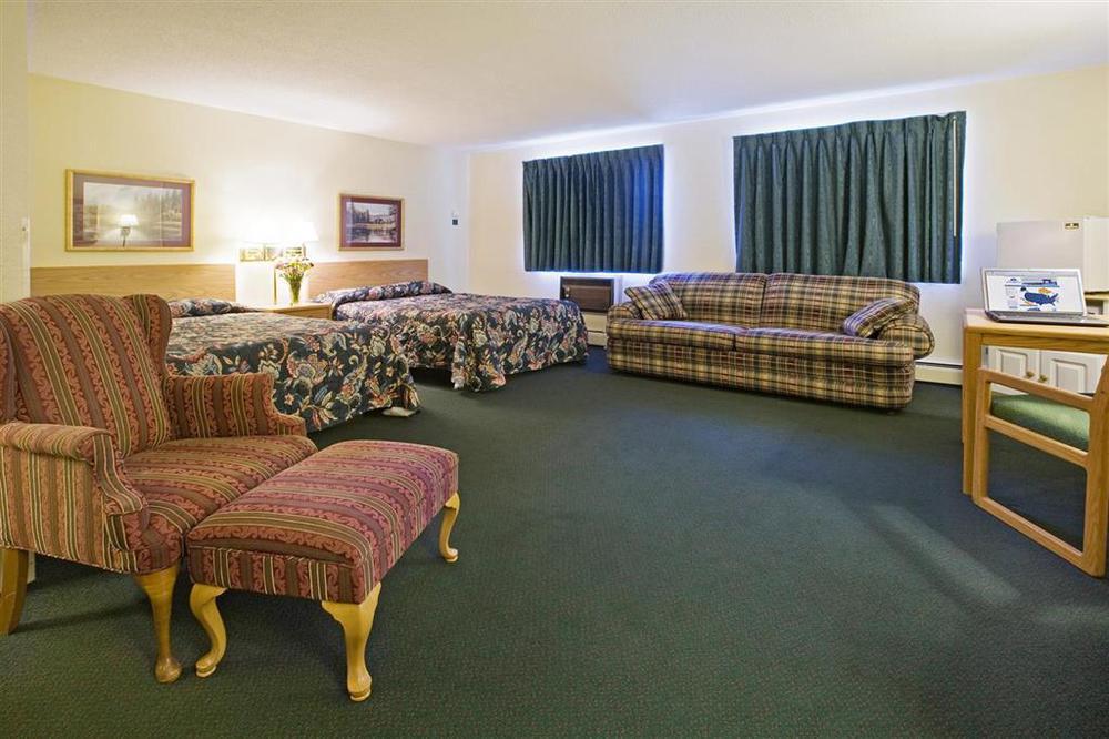 Americas Best Value Inn & Suites Detroit Lakes Habitación foto